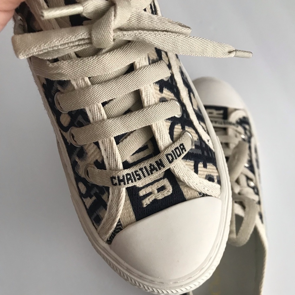UNBRANDED Walk'n Platform Sneaker - Picture 10 of 11